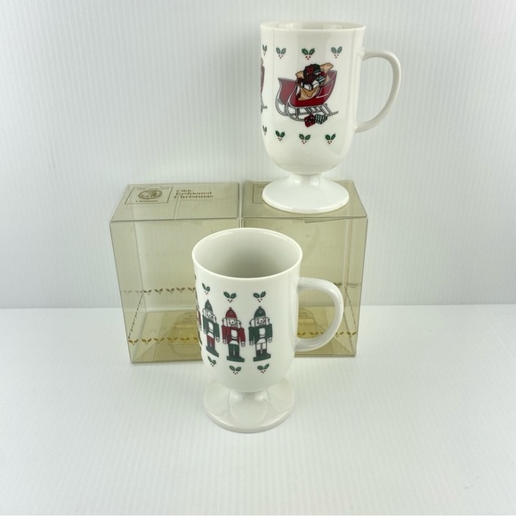 Pedestal Christmas Mug Set Carlton Cards Olde Fashioned Christmas Vintage - Picture 7 of 9